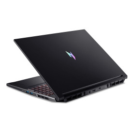 Лаптоп ACER Nitro ANV16-42-R6RY, AMD Ryzen 7 260, 16 инча, WUXGA, 16GB RAM, 512GB SSD