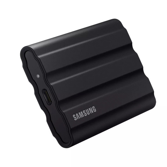 Външен SSD диск SAMSUNG Portable T7 Shield 2TB, USB 3.2 Gen 2, IP65, черен