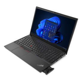 Лаптоп LENOVO ThinkPad E15, AMD Ryzen 3 5425U, 15.6 инча, FHD AG, 8GB RAM, 256GB SSD, Windows 11 Pro
