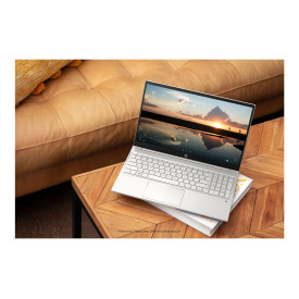Лаптоп HP Pavilion 15-EH3008NU AMD Ryzen 7 7730U 15.6 inch FHD IPS 16GB DDR4 RAM 1TB SSD