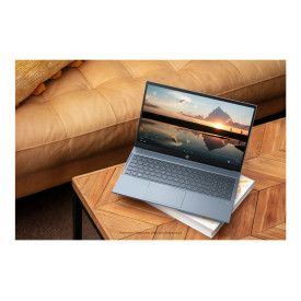 Лаптоп HP Pavilion 15-EH2015NU AMD Ryzen 5 5625U 15.6 inch FHD 8GB 512GB SSD