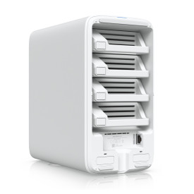 NAS устройство Ubiquiti UniFi UNAS-4-W-EU, 4 гнезда за 2.5/3.5 инча HDD, 2 x M.2 NVMe SSD кеш слота, 2.5 GbE, USB-C, включен PoE+++ адаптер