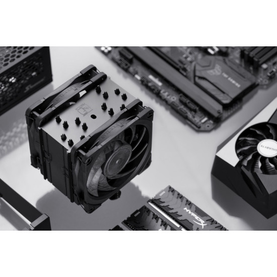 Охладител за процесор Noctua CPU Cooler NH-U12A chromax.black Dual Fans - LGA1700/2066/1200/AMD