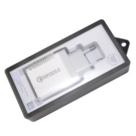 Зарядно Makki Fast Charger - QC3.0+2xUSB 30W White - MAKKI-QC30W3