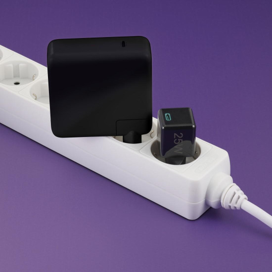 Зарядно HAMA 201985, USB-C, PD/Qualcomm, 25 W, черен