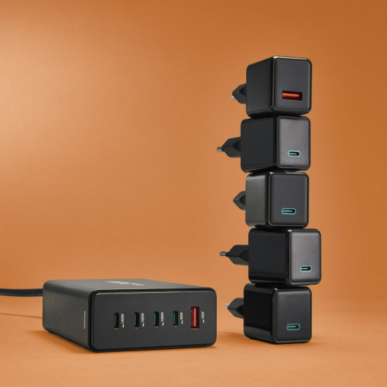 Зарядна станция HAMA 201977, 240W GaN, Fast Charger, 4x USB-C, 1x USB-A, PD