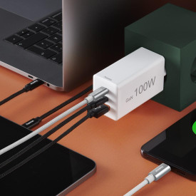 Зарядно HAMA 200027, 100W GaN, 2x USB-C PD, 1x USB-A QC