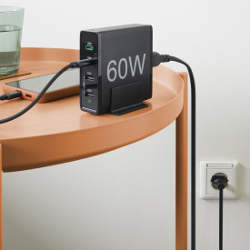 Зарядна станция HAMA 201628, 4 порта, 60W, 2 x USB-C, 2 x USB-A, PD, Fast Charge