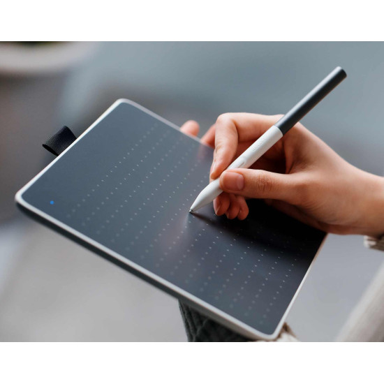 Графичен таблет Wacom One Pen tablet Medium, Bluetooth 5.1, Бял